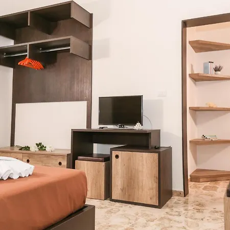 Il Sorriso Affittacamere/rooms * Ugento